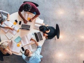 双语阅读:长时间看屏幕会影响孩子的视力吗