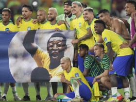 贝利为何被称作“球王”?这几组数据告诉你答案