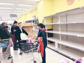 台超市声称卫生纸将涨价致全台大抢购 被罚76万